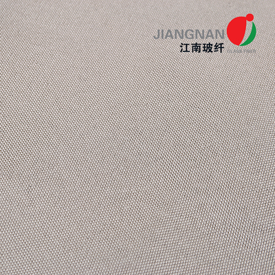 Tahan kimia yang sangat baik Tekstur Fiberglass Roll Kain untuk perlindungan pengelasan