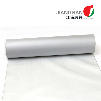 0.4mm PU Dilapisi Kain Fiberglass Untuk Tirai Api Dan Tirai Asap